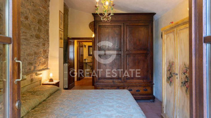 Image No.26-5 Bed Country House for sale