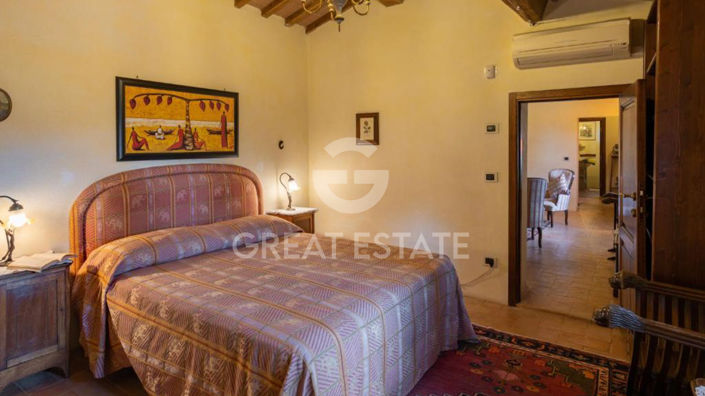 Image No.29-5 Bed Country House for sale