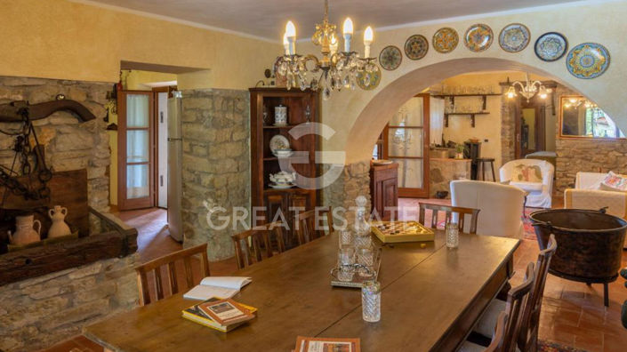 Image No.5-5 Bed Country House for sale