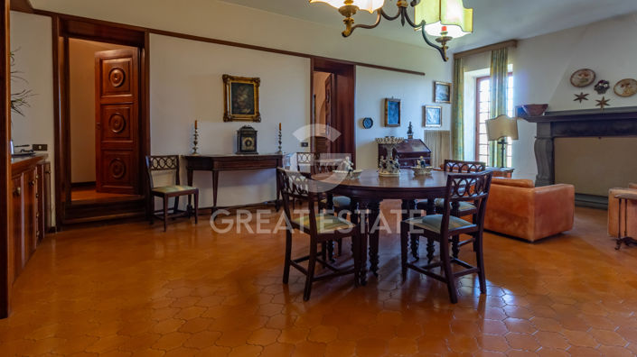 Image No.17-7 Bed Villa for sale