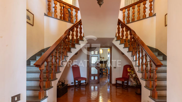 Image No.25-7 Bed Villa for sale