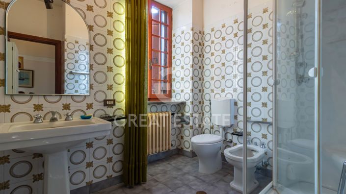 Image No.40-7 Bed Villa for sale