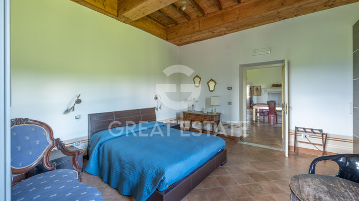 Image No.58-6 Bed Villa for sale