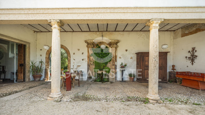 Image No.10-6 Bed Villa for sale