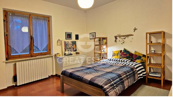 Image No.14-4 Bed Country House for sale