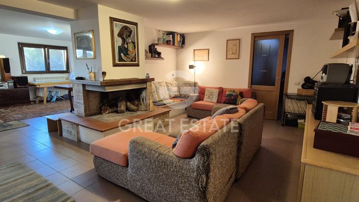 Image No.21-4 Bed Country House for sale