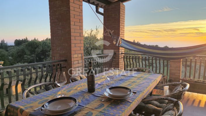 Image No.24-4 Bed Country House for sale