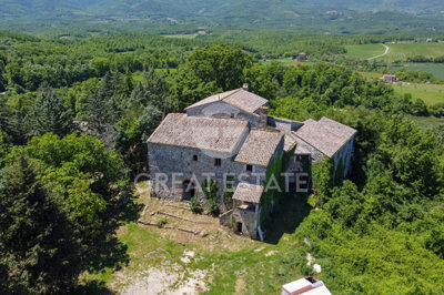 vendesi-castello-borgo-in-umbria-terni-montec