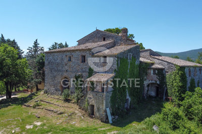 vendesi-castello-borgo-in-umbria-terni-montec