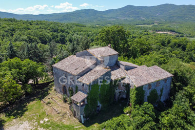 vendesi-castello-borgo-in-umbria-terni-montec