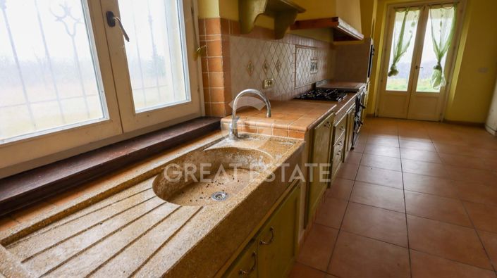 Image No.21-3 Bed Country House for sale