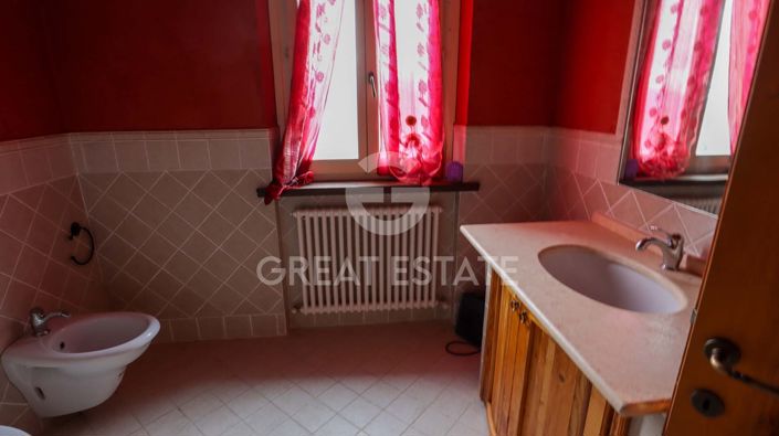 Image No.27-3 Bed Country House for sale