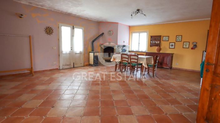 Image No.6-3 Bed Country House for sale