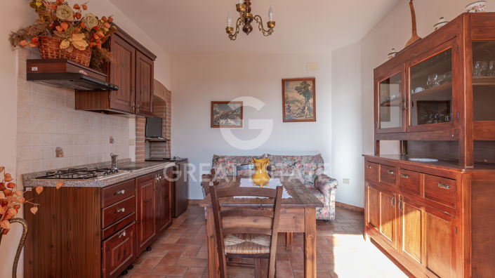 Image No.22-8 Bed Country House for sale