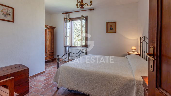 Image No.29-8 Bed Country House for sale