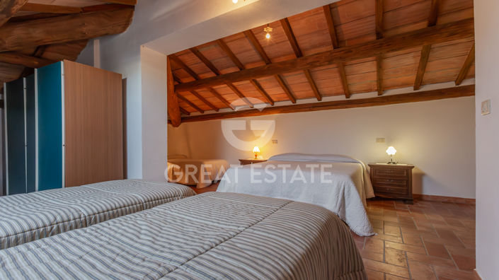 Image No.34-8 Bed Country House for sale