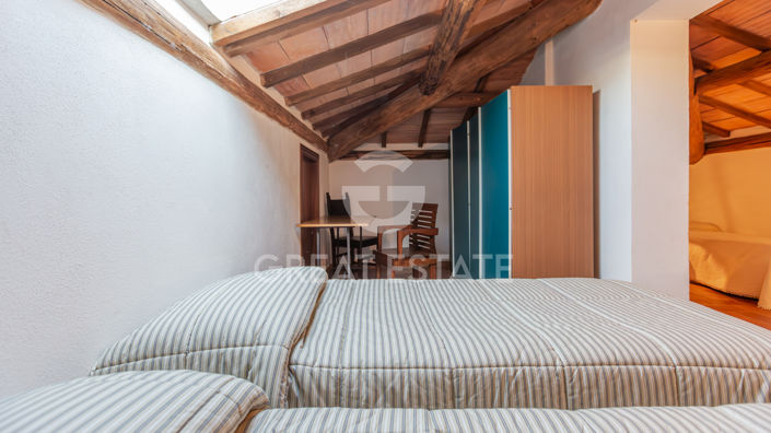 Image No.35-8 Bed Country House for sale