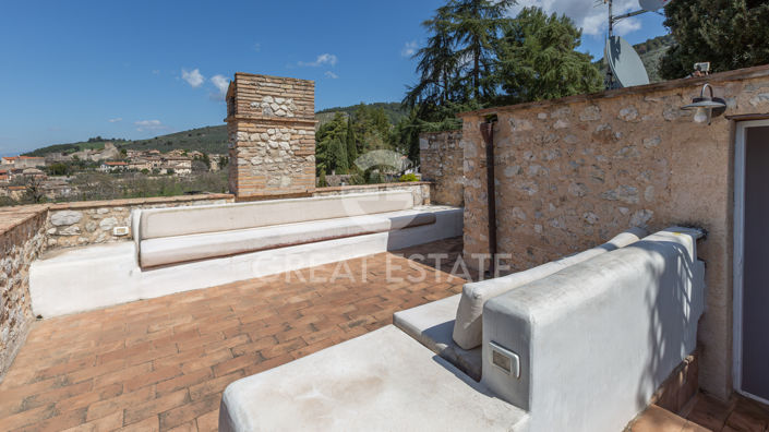 Image No.14-8 Bed Country House for sale