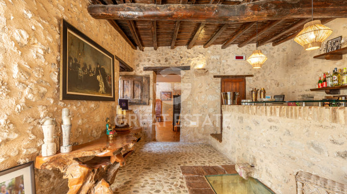 Image No.26-8 Bed Country House for sale