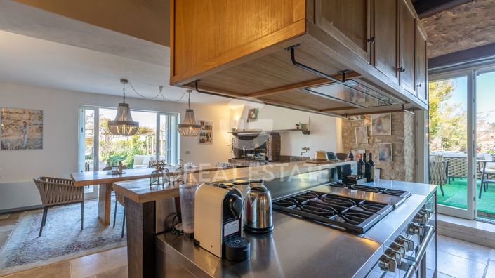 Image No.37-8 Bed Country House for sale