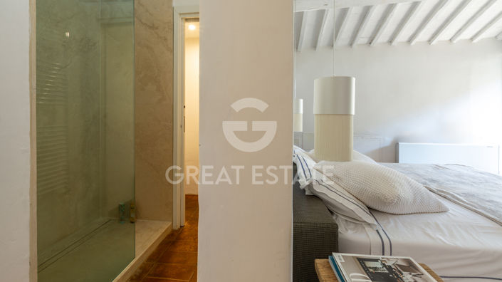 Image No.54-8 Bed Country House for sale