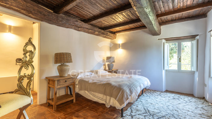 Image No.55-8 Bed Country House for sale