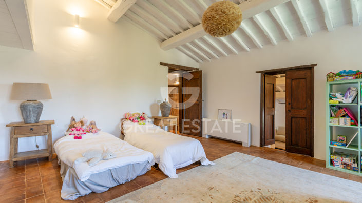 Image No.59-8 Bed Country House for sale