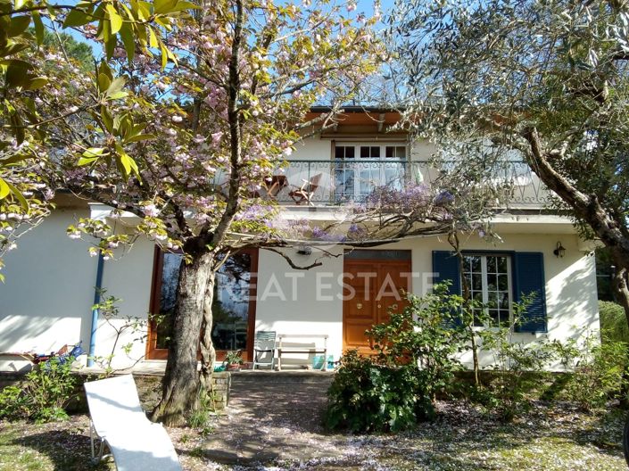 Image No.3-4 Bed Villa for sale