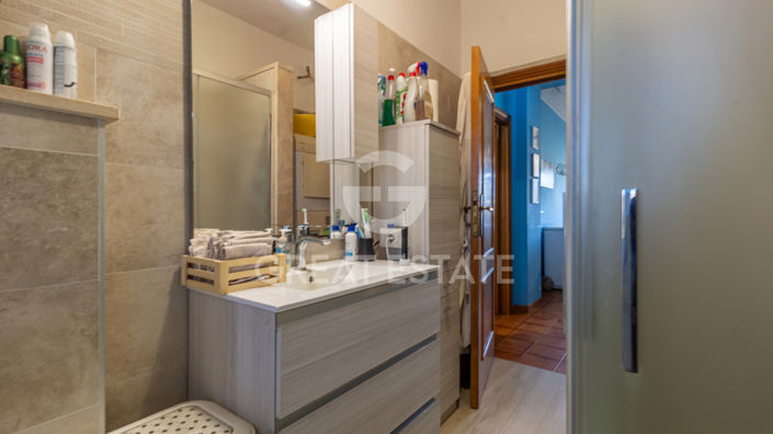 Image No.19-4 Bed Country House for sale