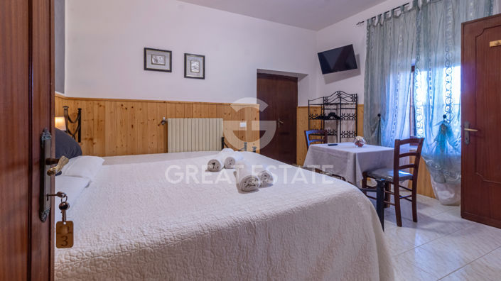 Image No.21-4 Bed Country House for sale