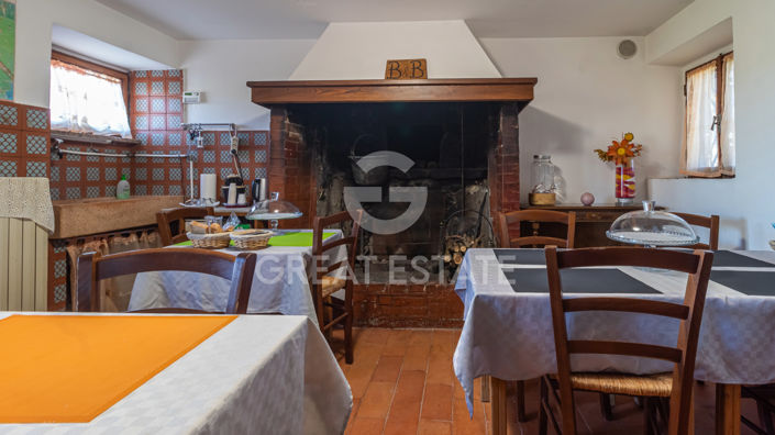 Image No.5-4 Bed Country House for sale