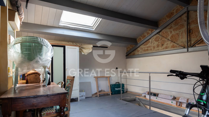 Image No.22-2 Bed Property for sale