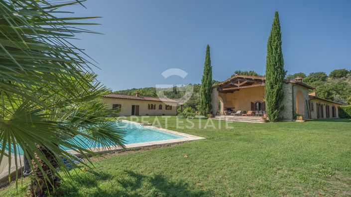 Image No.4-6 Bed Country House for sale