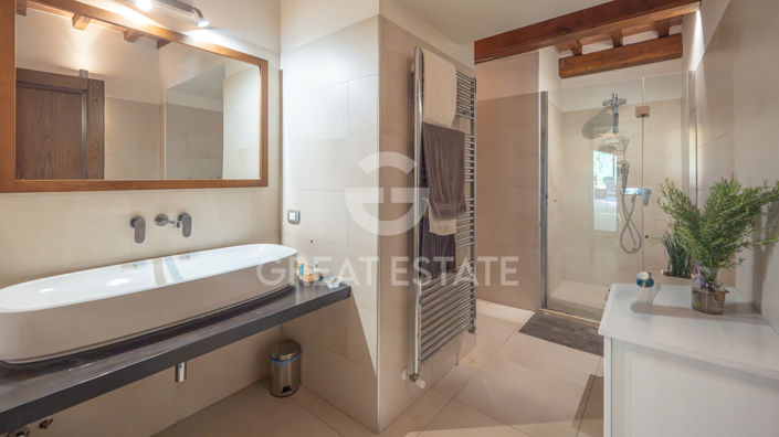 Image No.33-6 Bed Country House for sale