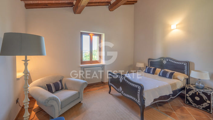 Image No.39-6 Bed Country House for sale