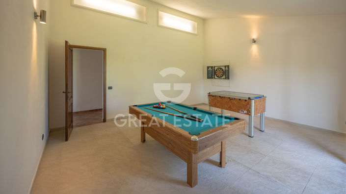 Image No.40-6 Bed Country House for sale