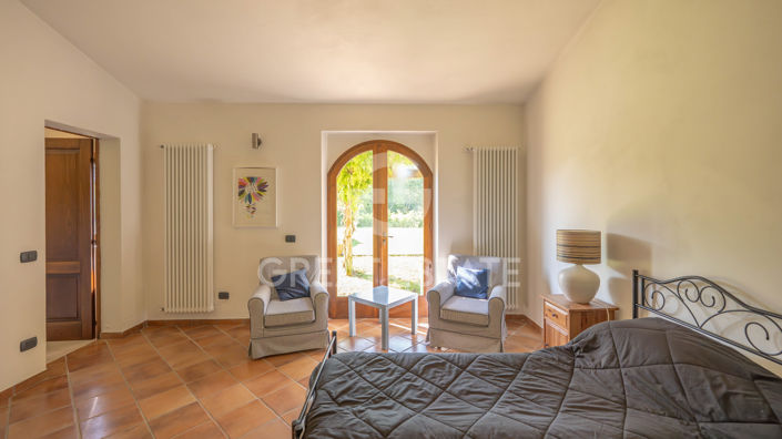 Image No.43-6 Bed Country House for sale