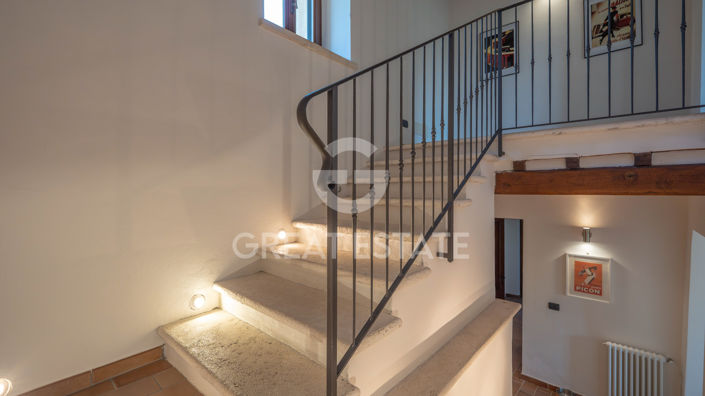 Image No.44-6 Bed Country House for sale