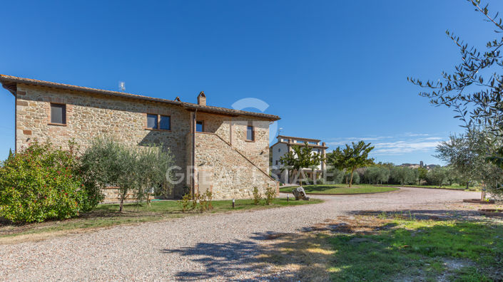 Image No.15-5 Bed Country House for sale