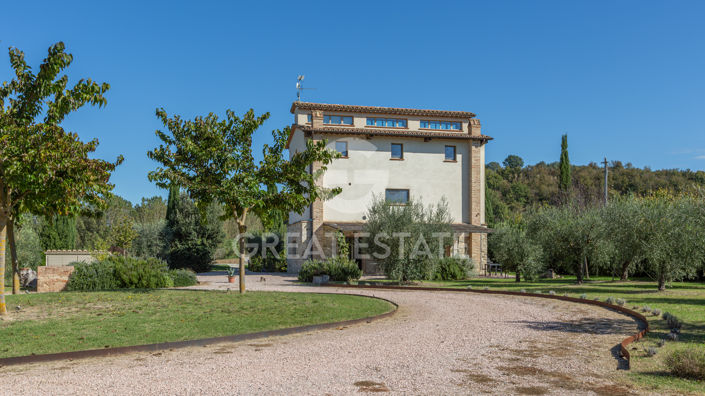 Image No.16-5 Bed Country House for sale