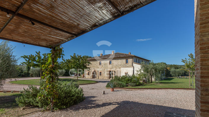 Image No.19-5 Bed Country House for sale