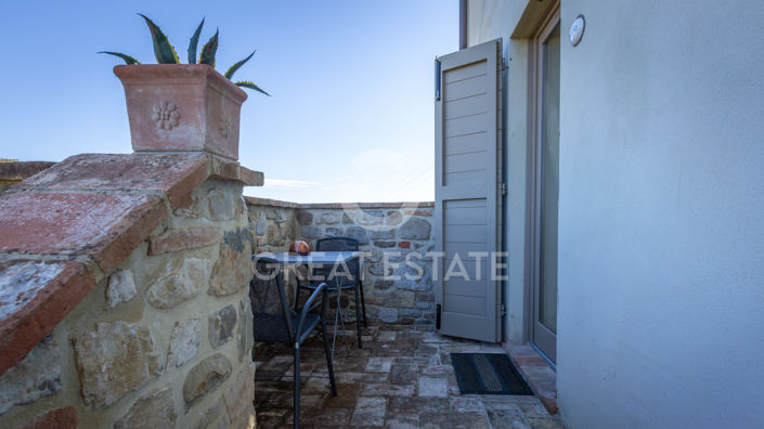 Image No.22-5 Bed Country House for sale