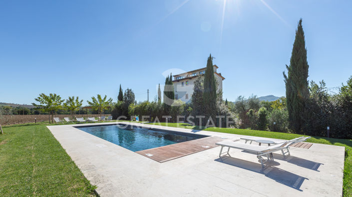 Image No.25-5 Bed Country House for sale