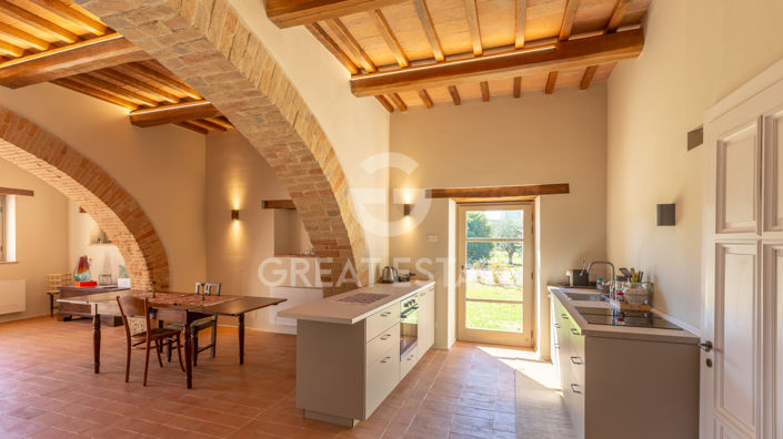 Image No.32-5 Bed Country House for sale