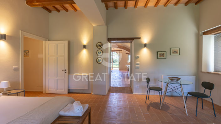 Image No.36-5 Bed Country House for sale