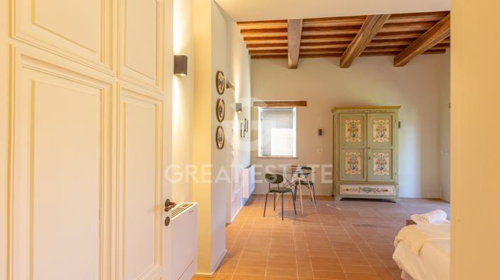 Image No.37-5 Bed Country House for sale