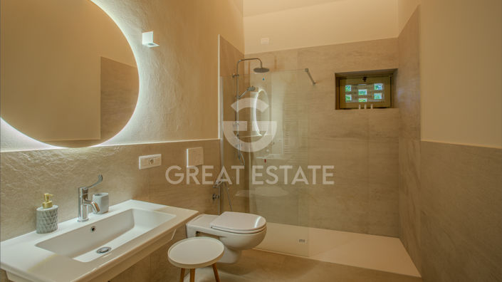 Image No.39-5 Bed Country House for sale