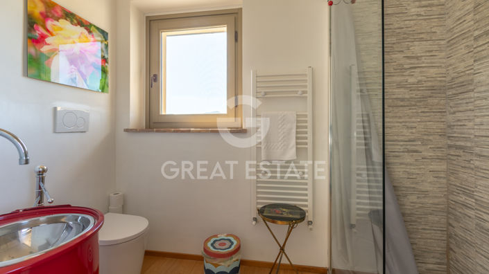 Image No.54-5 Bed Country House for sale