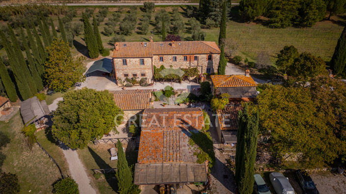 Image No.21-Maison de campagne de 13 chambres à vendre à Asciano