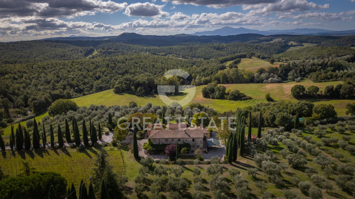 Image No.23-Maison de campagne de 13 chambres à vendre à Asciano